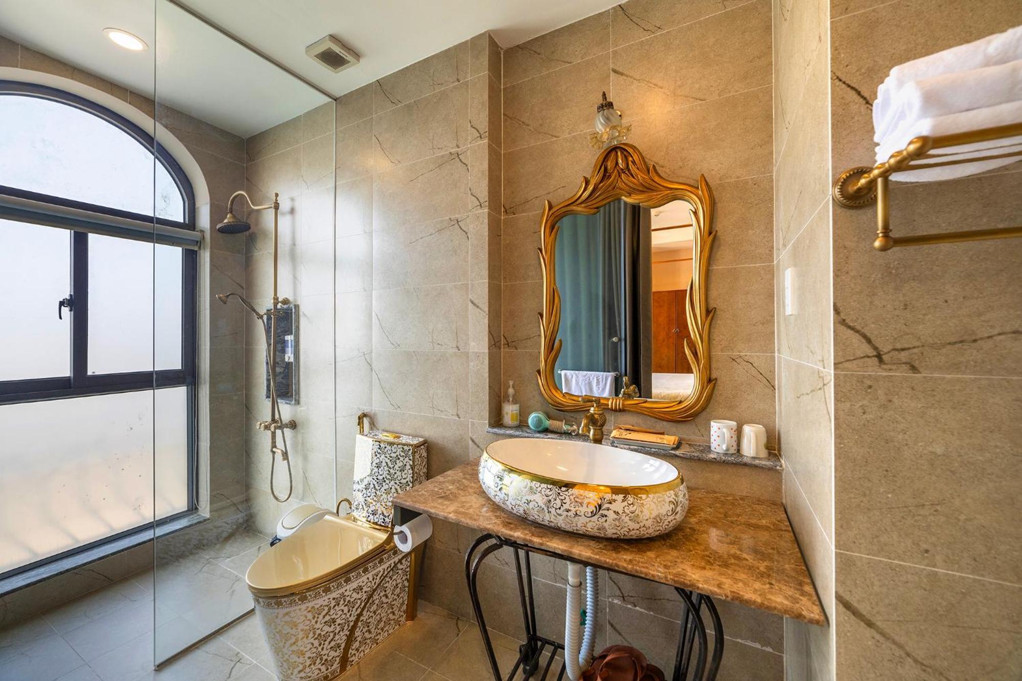 Guava Hill Boutique Hotel